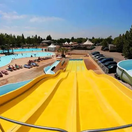Bungalow Luxe Mazet Royal Carabasse Plage Acces Proximite Piscine